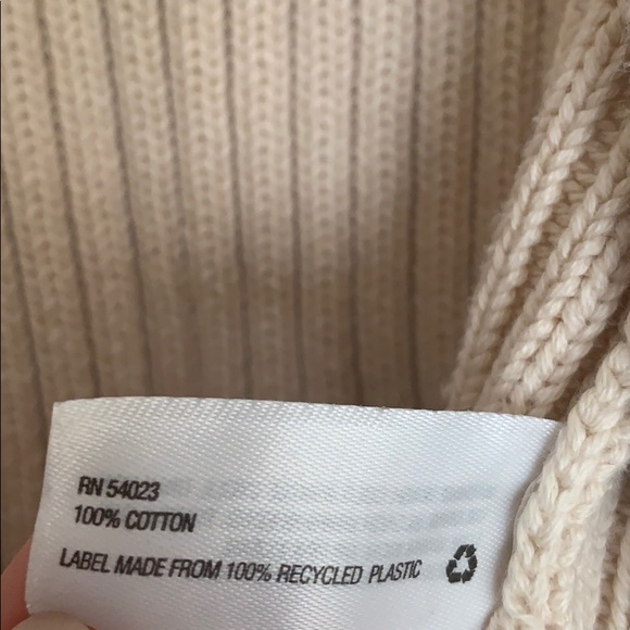 BABY GAP Toddler Girl Cream 100% Cotton Sweater Cardigan Size 18-24M EUC - Picture 4 of 6